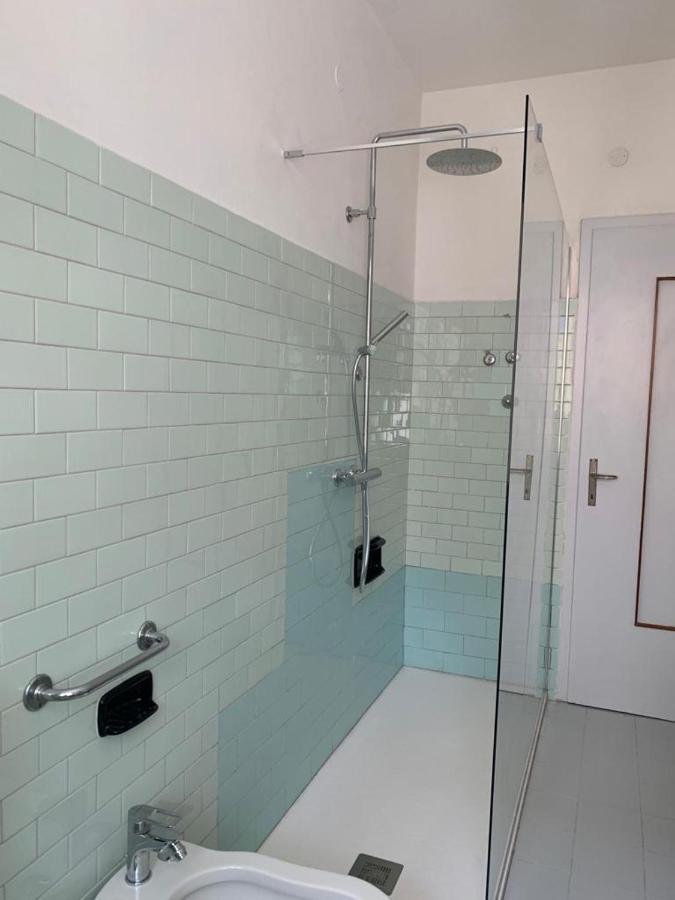 Casa Dante Apartment ริวาเดลการ์ดา ภายนอก รูปภาพ